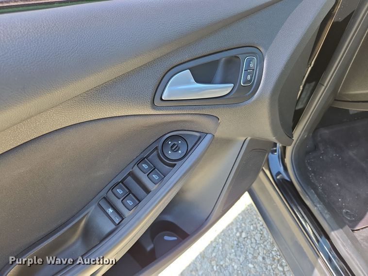 image for item DP6230 2016 Ford Focus SE 