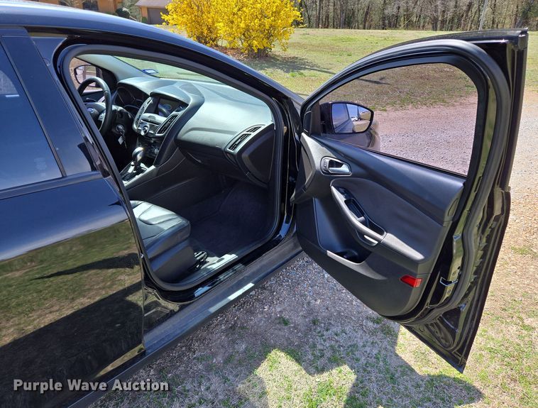 image for item DP6230 2016 Ford Focus SE 