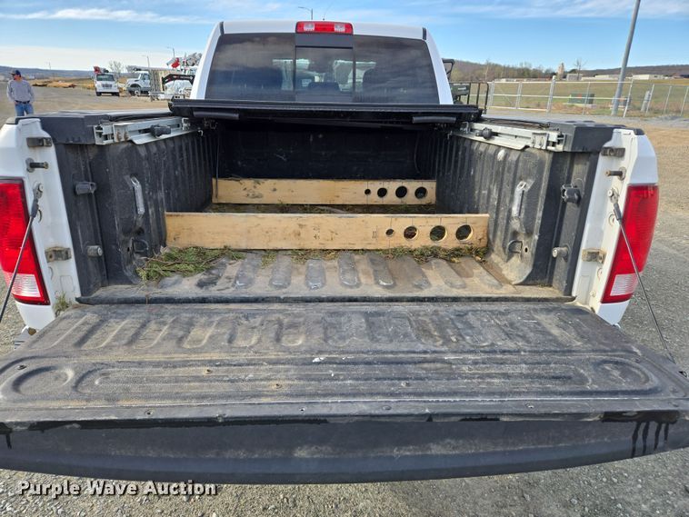 image for item DS5343 2016 Dodge Ram 2500HD Crew Cab pickup truck