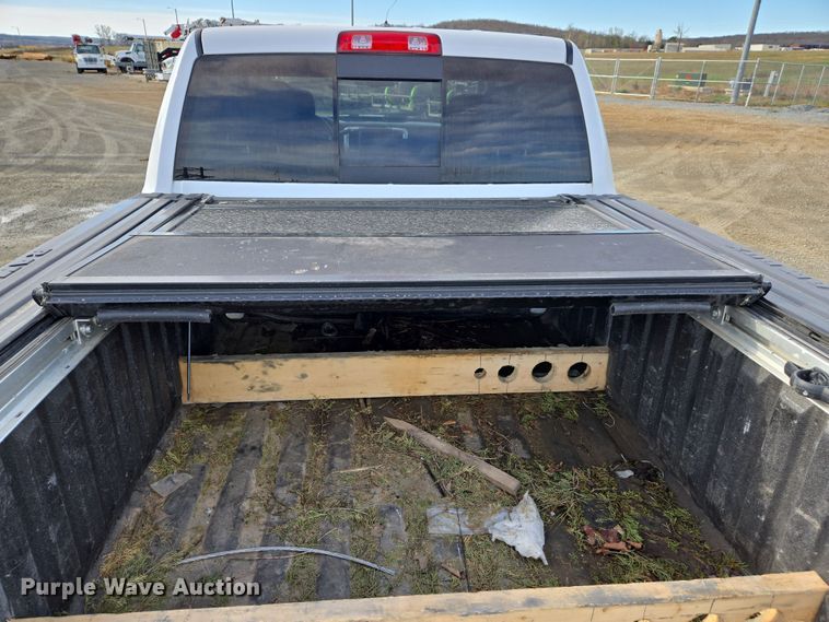 image for item DS5343 2016 Dodge Ram 2500HD Crew Cab pickup truck