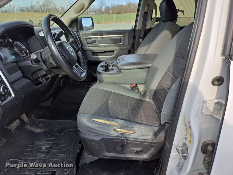 image for item DS5343 2016 Dodge Ram 2500HD Crew Cab pickup truck