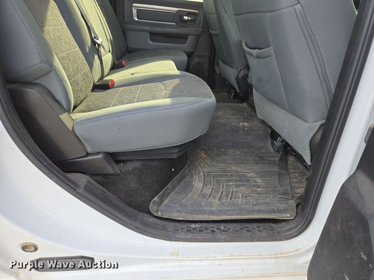 image for item DS5343 2016 Dodge Ram 2500HD Crew Cab pickup truck