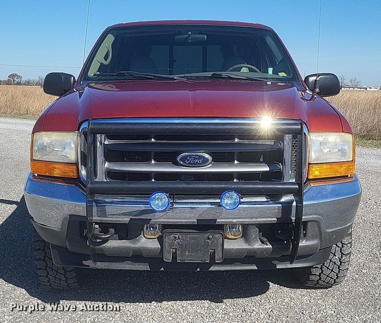 image for item DS5353 2001 Ford F250 Super Duty Crew Cab pickup truck