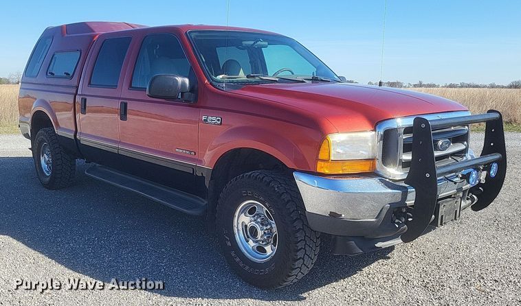 image for item DS5353 2001 Ford F250 Super Duty Crew Cab pickup truck