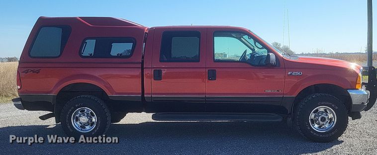 image for item DS5353 2001 Ford F250 Super Duty Crew Cab pickup truck