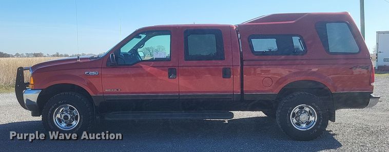 image for item DS5353 2001 Ford F250 Super Duty Crew Cab pickup truck