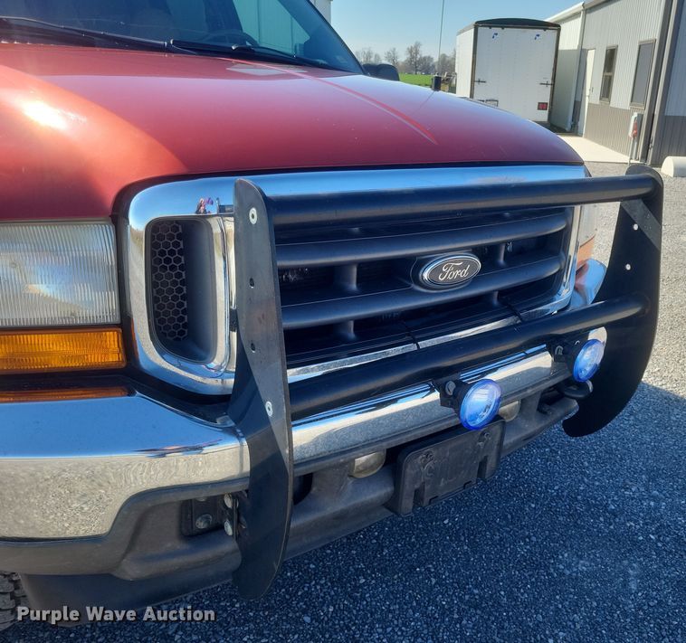 image for item DS5353 2001 Ford F250 Super Duty Crew Cab pickup truck