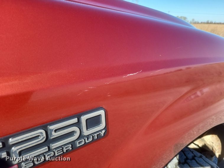 image for item DS5353 2001 Ford F250 Super Duty Crew Cab pickup truck