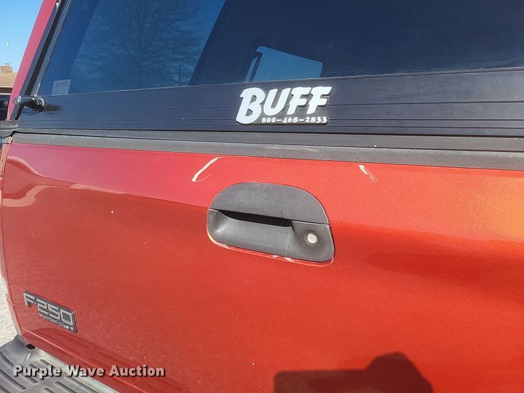 image for item DS5353 2001 Ford F250 Super Duty Crew Cab pickup truck