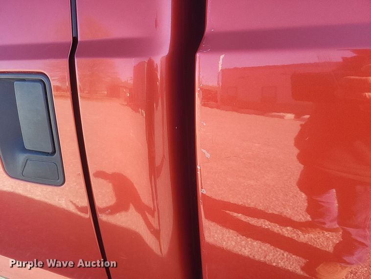 image for item DS5353 2001 Ford F250 Super Duty Crew Cab pickup truck