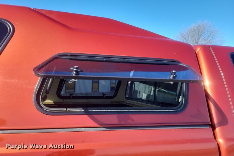 image for item DS5353 2001 Ford F250 Super Duty Crew Cab pickup truck