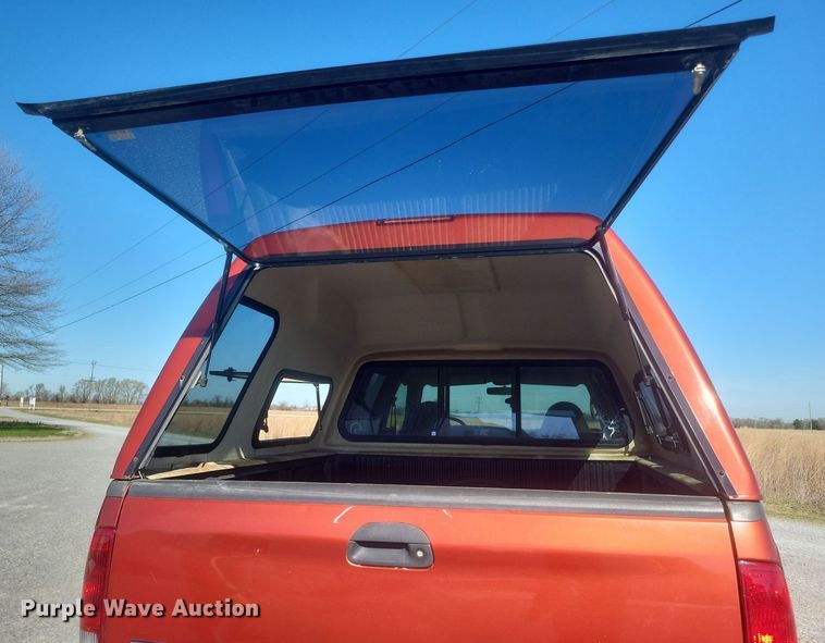 image for item DS5353 2001 Ford F250 Super Duty Crew Cab pickup truck