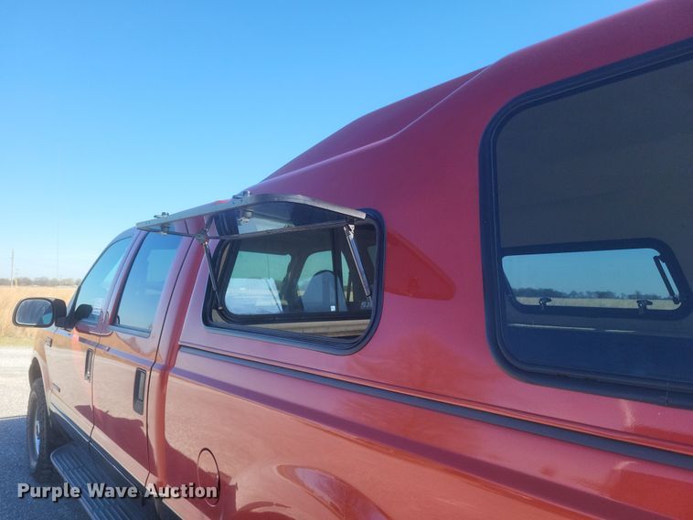 image for item DS5353 2001 Ford F250 Super Duty Crew Cab pickup truck