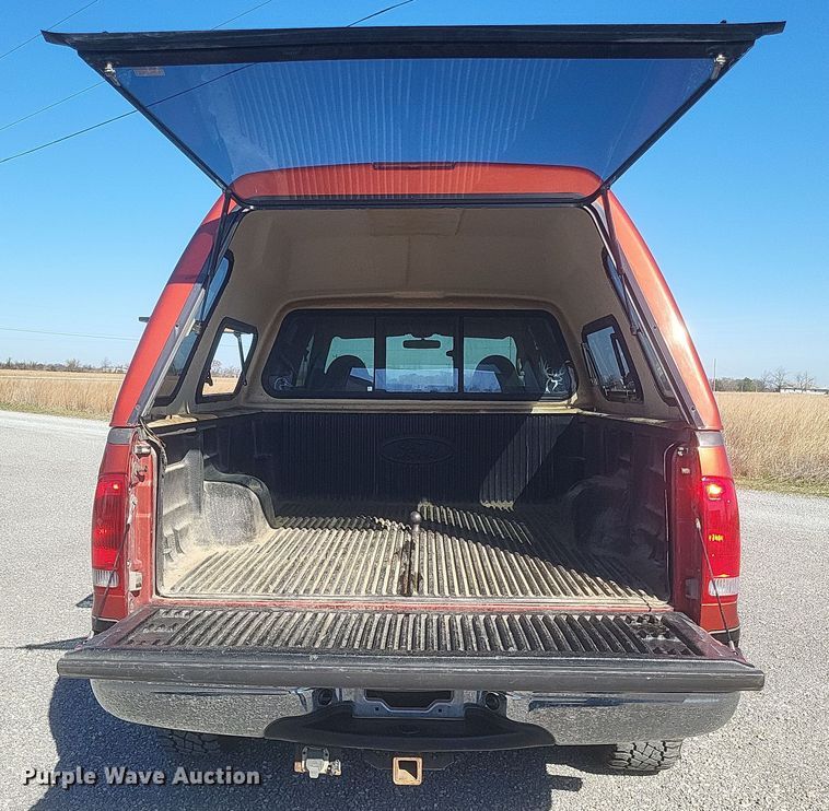 image for item DS5353 2001 Ford F250 Super Duty Crew Cab pickup truck