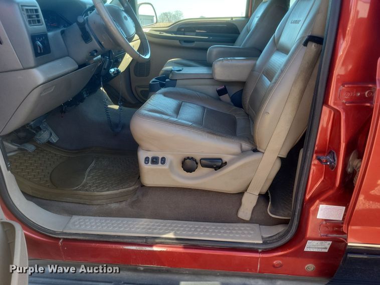 image for item DS5353 2001 Ford F250 Super Duty Crew Cab pickup truck