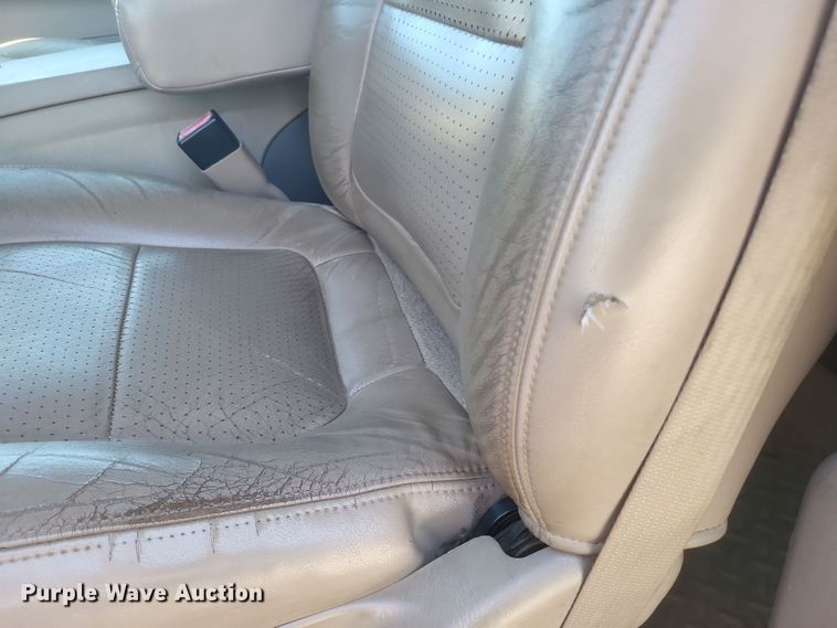 image for item DS5353 2001 Ford F250 Super Duty Crew Cab pickup truck