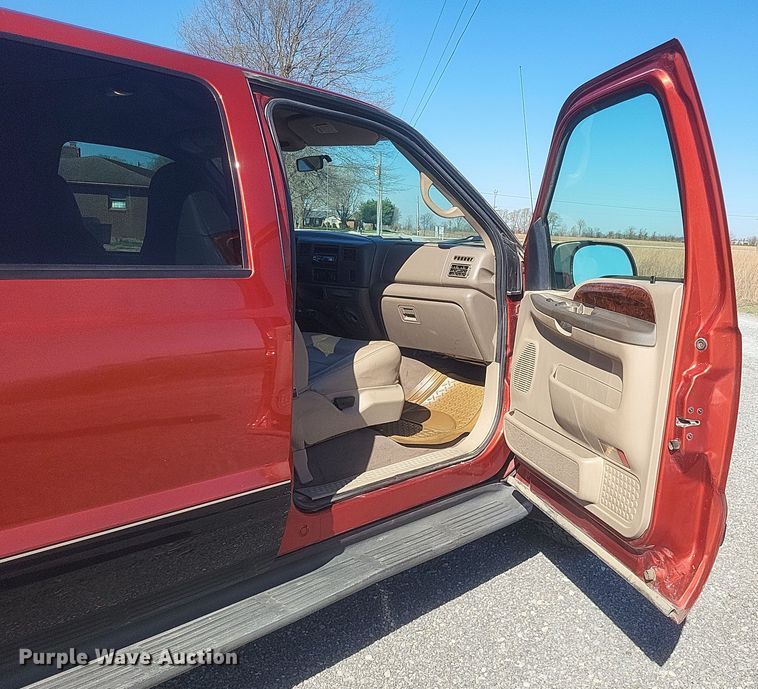 image for item DS5353 2001 Ford F250 Super Duty Crew Cab pickup truck