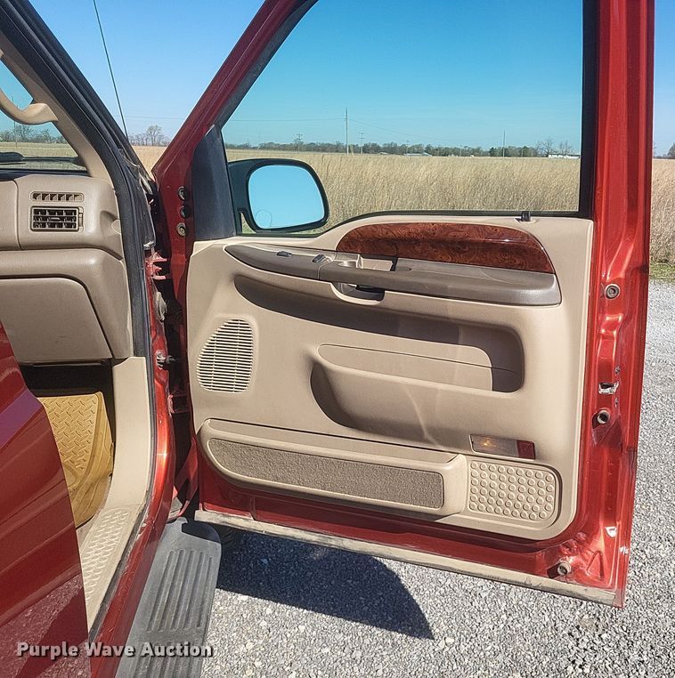 image for item DS5353 2001 Ford F250 Super Duty Crew Cab pickup truck