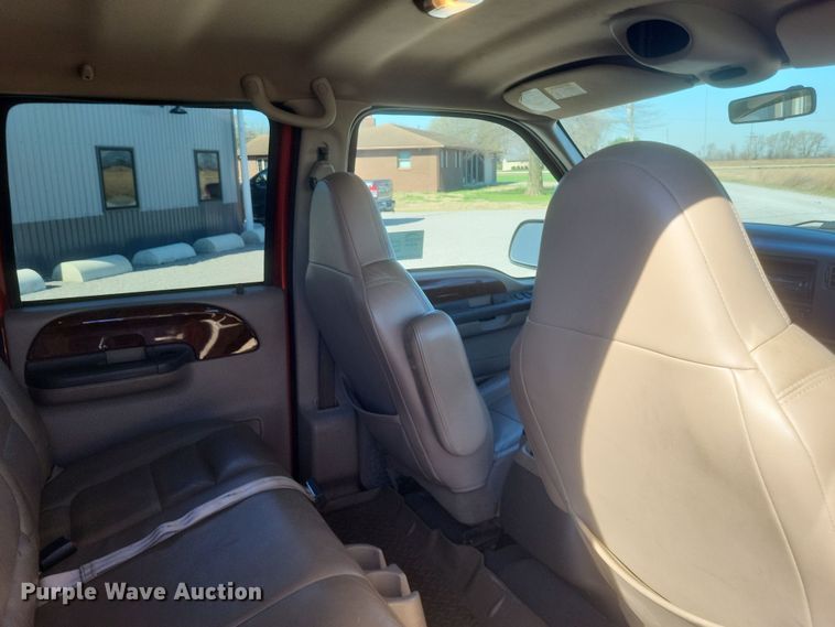 image for item DS5353 2001 Ford F250 Super Duty Crew Cab pickup truck