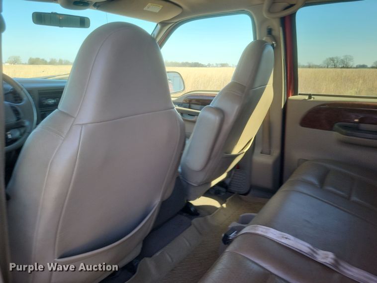 image for item DS5353 2001 Ford F250 Super Duty Crew Cab pickup truck