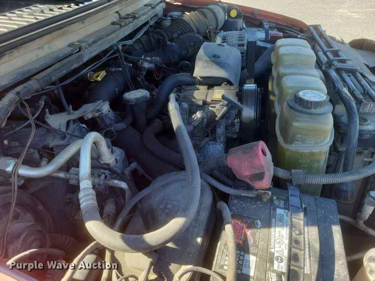 image for item DS5353 2001 Ford F250 Super Duty Crew Cab pickup truck