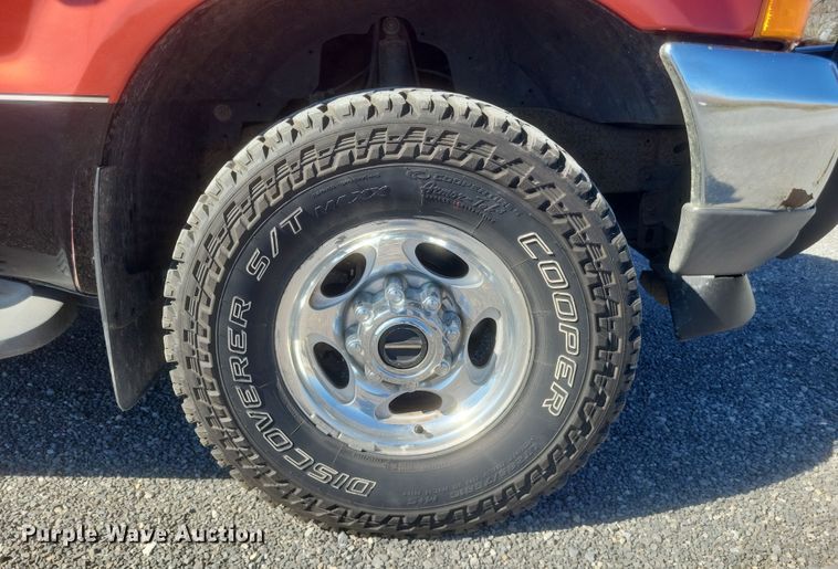 image for item DS5353 2001 Ford F250 Super Duty Crew Cab pickup truck