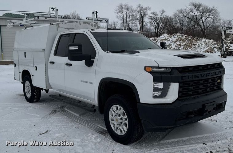 image for item DT0538 2021 Chevrolet Silverado 3500HD utility bed pickup truck