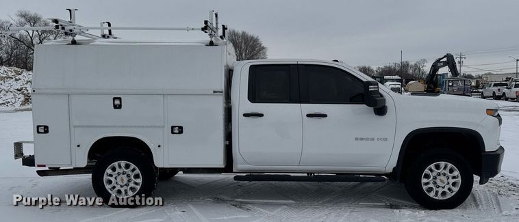 image for item DT0538 2021 Chevrolet Silverado 3500HD utility bed pickup truck