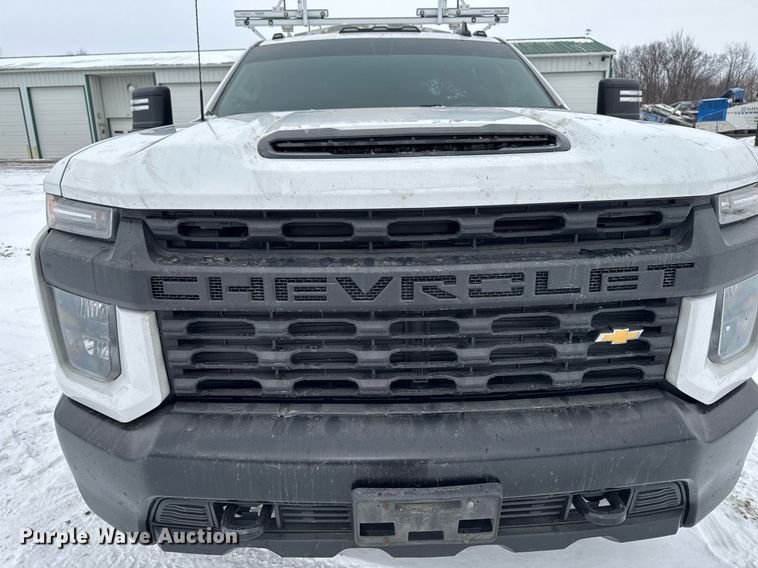image for item DT0538 2021 Chevrolet Silverado 3500HD utility bed pickup truck