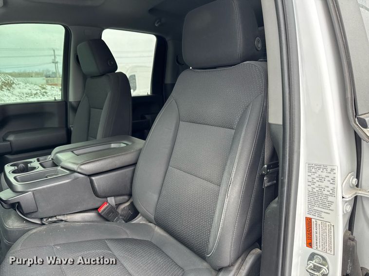 image for item DT0538 2021 Chevrolet Silverado 3500HD utility bed pickup truck