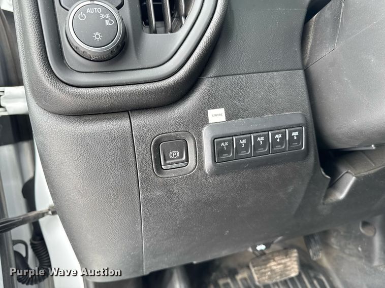 image for item DT0538 2021 Chevrolet Silverado 3500HD utility bed pickup truck