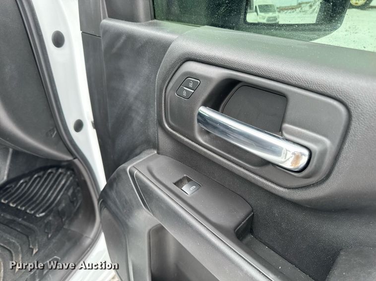 image for item DT0538 2021 Chevrolet Silverado 3500HD utility bed pickup truck