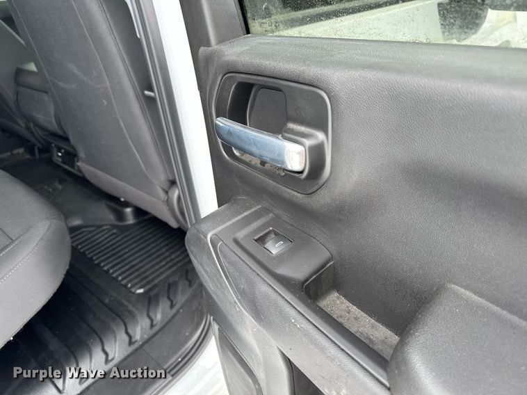 image for item DT0538 2021 Chevrolet Silverado 3500HD utility bed pickup truck