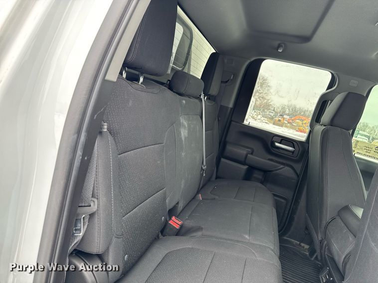 image for item DT0538 2021 Chevrolet Silverado 3500HD utility bed pickup truck