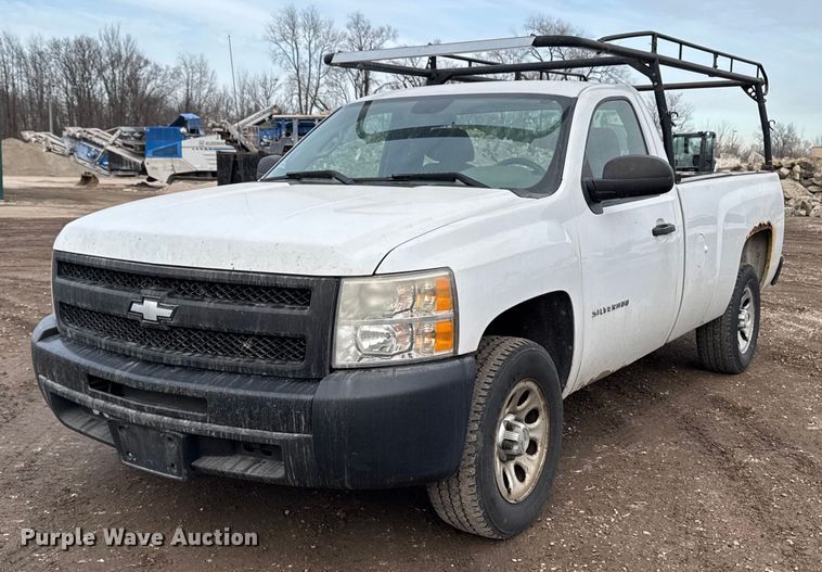 image for item DT0551 2010 Chevrolet Silverado 1500 pickup truck