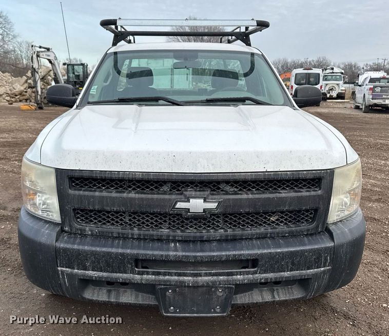 image for item DT0551 2010 Chevrolet Silverado 1500 pickup truck