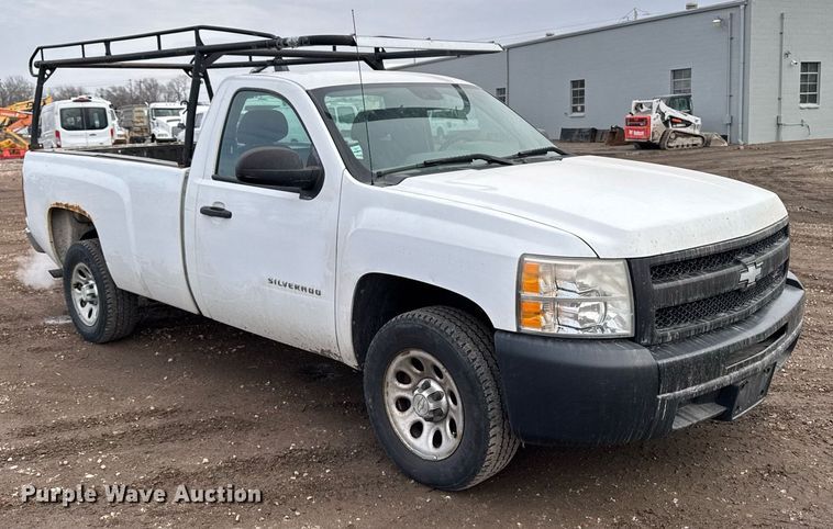 image for item DT0551 2010 Chevrolet Silverado 1500 pickup truck