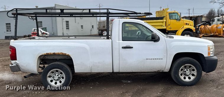 image for item DT0551 2010 Chevrolet Silverado 1500 pickup truck