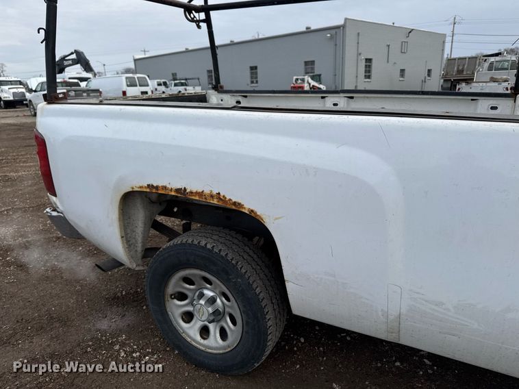 image for item DT0551 2010 Chevrolet Silverado 1500 pickup truck