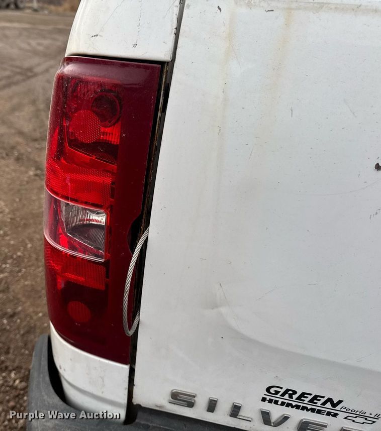 image for item DT0551 2010 Chevrolet Silverado 1500 pickup truck