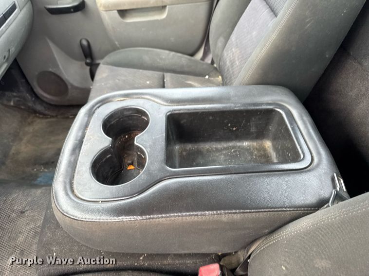 image for item DT0551 2010 Chevrolet Silverado 1500 pickup truck