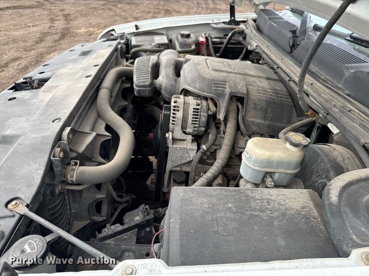 image for item DT0551 2010 Chevrolet Silverado 1500 pickup truck