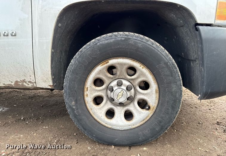 image for item DT0551 2010 Chevrolet Silverado 1500 pickup truck