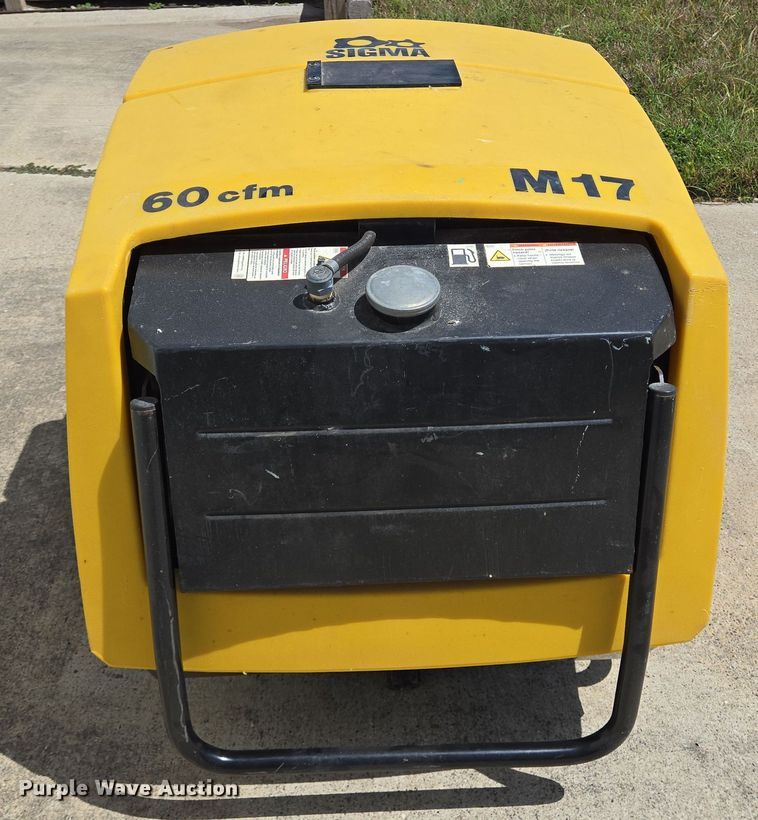 image for item DT4752 2014 Kaeser M17 air compressor