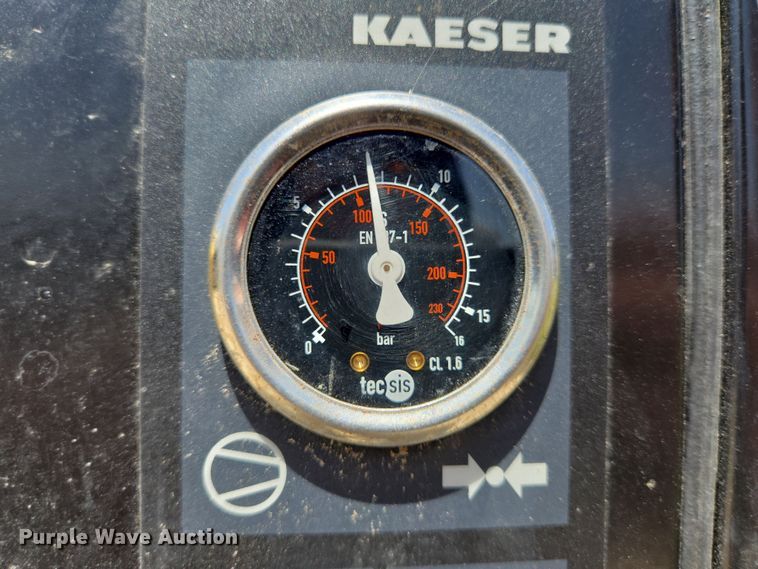 image for item DT4752 2014 Kaeser M17 air compressor