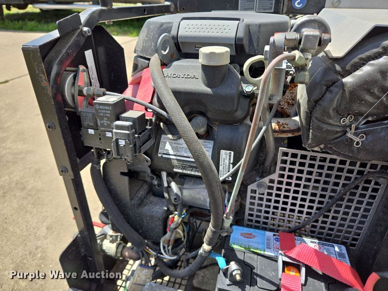 image for item DT4752 2014 Kaeser M17 air compressor