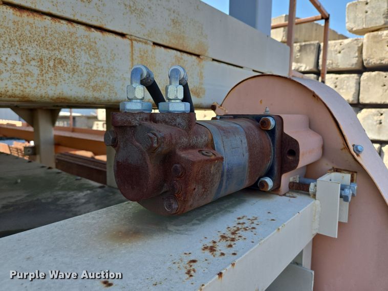 image for item DT4757 (7) Frac Cube tanks