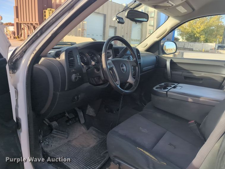 image for item DT6501 2013 GMC Sierra 1500 Crew Cab pickup truck