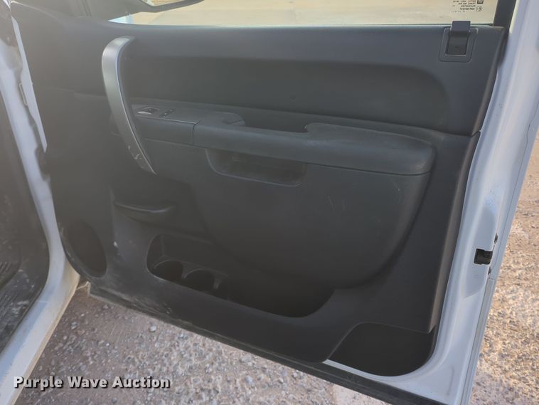 image for item DT6501 2013 GMC Sierra 1500 Crew Cab pickup truck