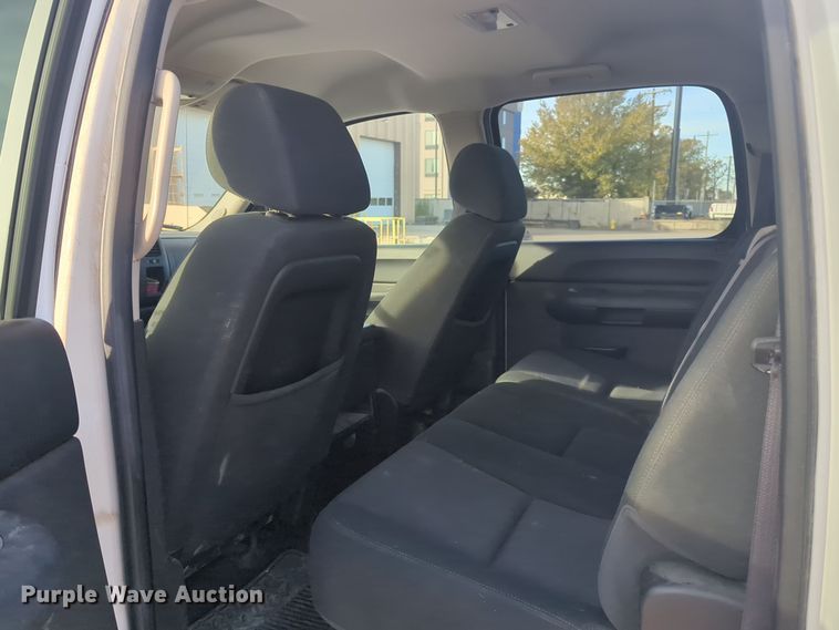 image for item DT6501 2013 GMC Sierra 1500 Crew Cab pickup truck